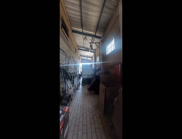 BUSINESS PROPERTY TO RENT IN SUNDERLAND RIDGE